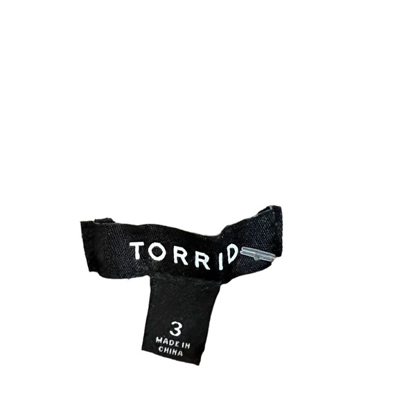 A torrid fleece gray skirt in size 3X - Picture 4 of 7